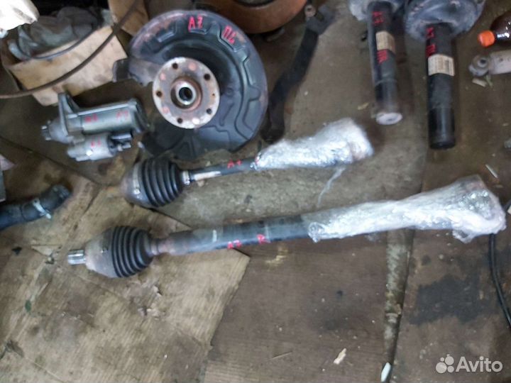 Кулак поворотный передний skoda Octavia a7 1.2 dsg