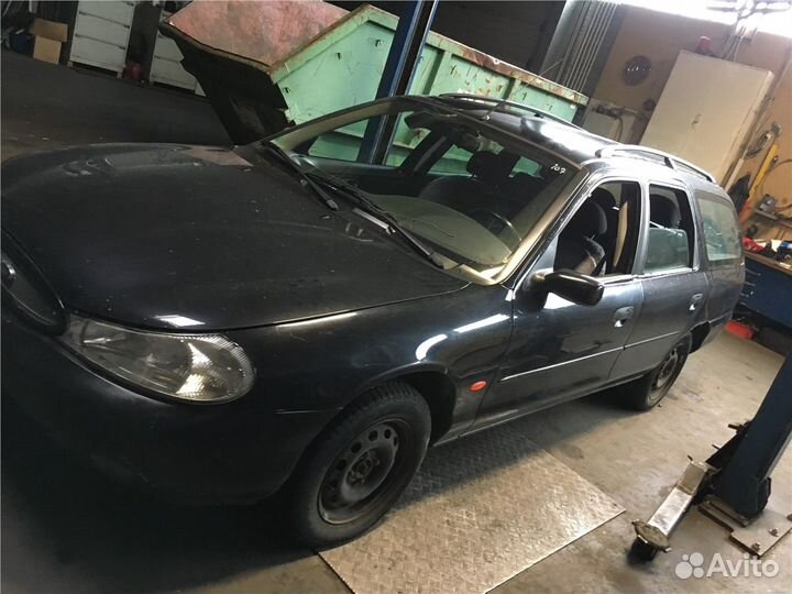 Разбор на запчасти Ford Mondeo 2 1996-2000