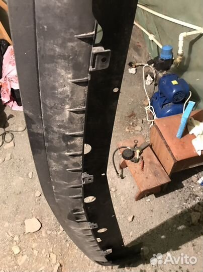 Спойлер переднего бампера dodge challenger