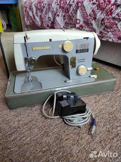 Швейная машинка Veritas