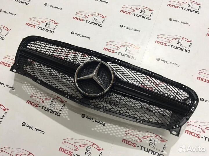 Решетка GLA в стиле AMG Black 45 17+ Хром звезда