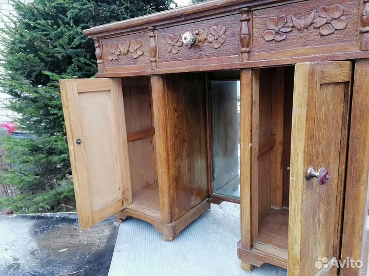 Предмет старинной мебели