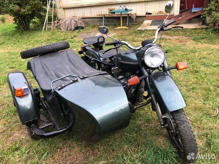 Мотоцикл Урал с коляской