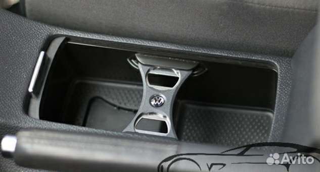 Открывалка бутылочная VW Golf 5