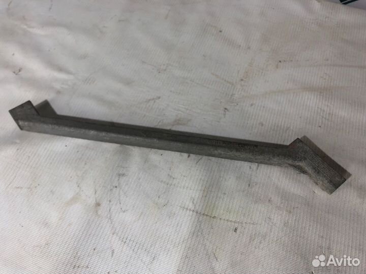 Кронштейн генератора Renault Duster K4MA690 2013