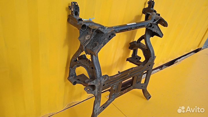 Балка подмоторная (подрамник) Range Rover Velar LR