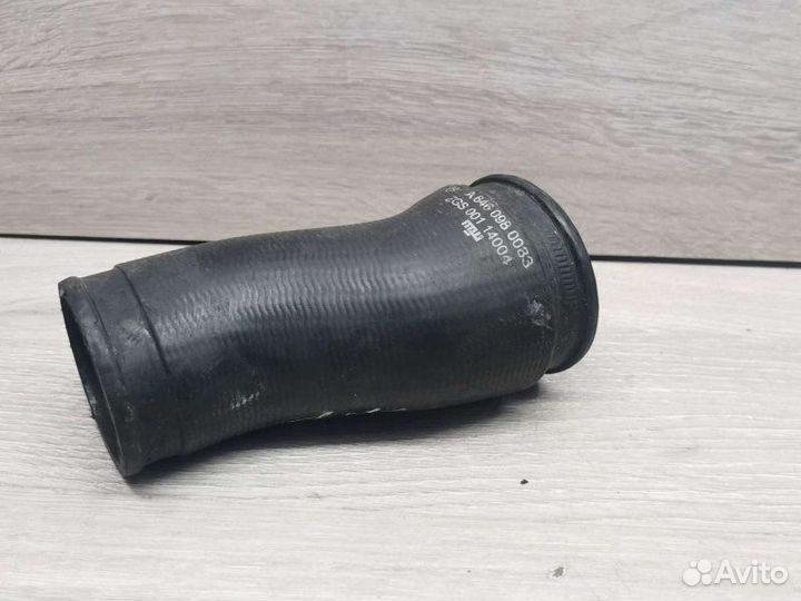 Патрубок интеркулера Mercedes OM646