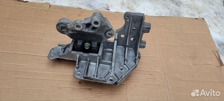 Подушка кпп nissan x-trail t31