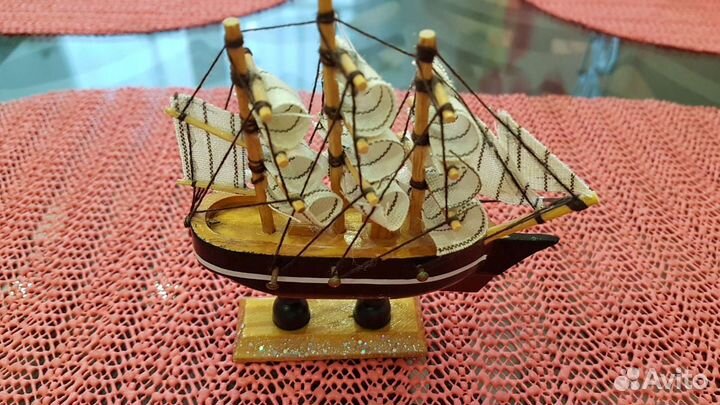 Корабль статуэтка