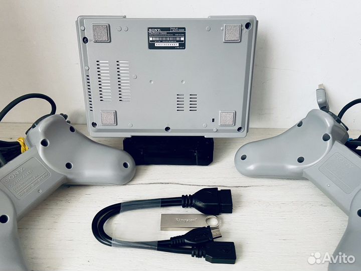 Sony PS Classic Прошитая Eris С 5000+ Ретро Играми