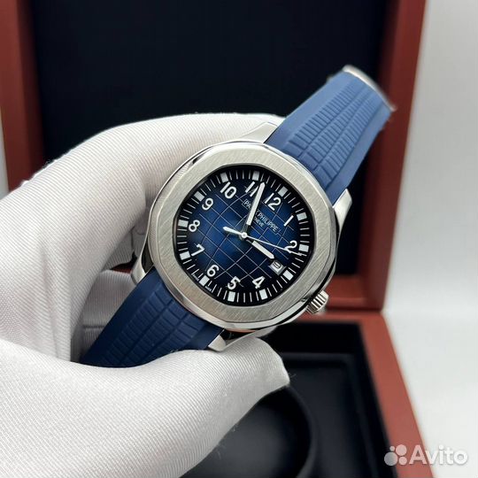 Механика премиум класса Patek Philippe Aquanaut