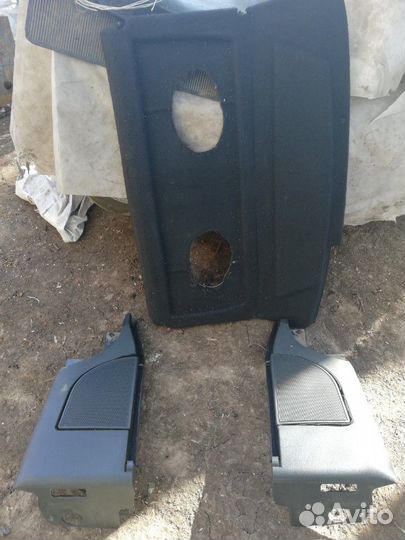 Задняя полка