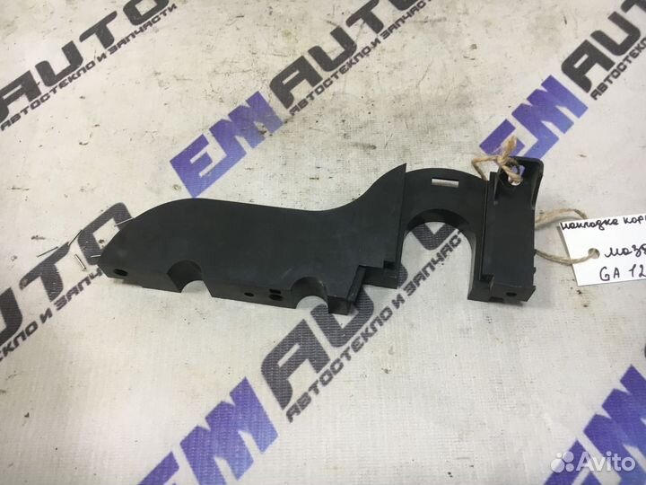 Накладка корпуса отопителя Мазда сх7