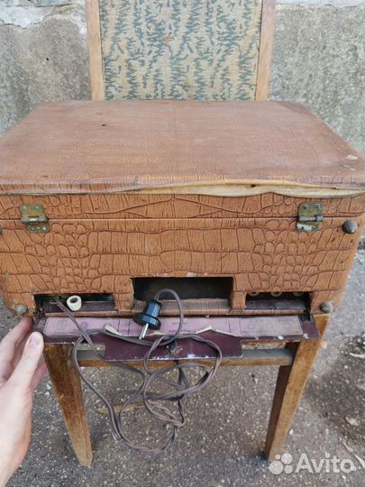 Виниловый проигрыватель Яуза