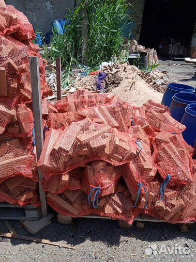 Дрова кубики дубовые и буковые