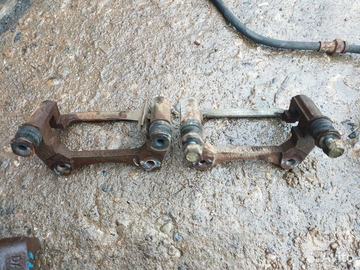 Скоба заднего суппорта Chevrolet Lacetti Лачетти