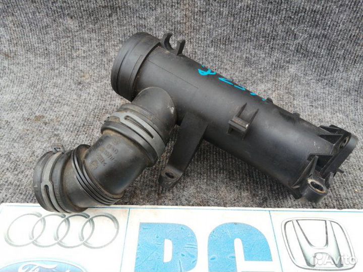 Патрубок воздушного фильтра Volkswagen Golf BLG