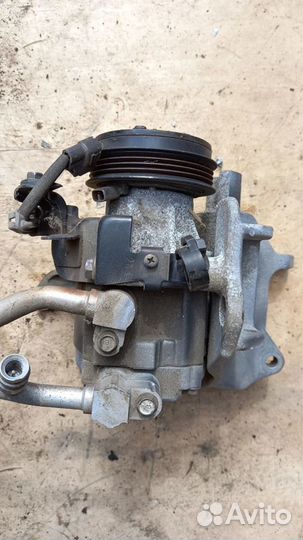 Компрессор кондиционера Subaru Legacy EJ20