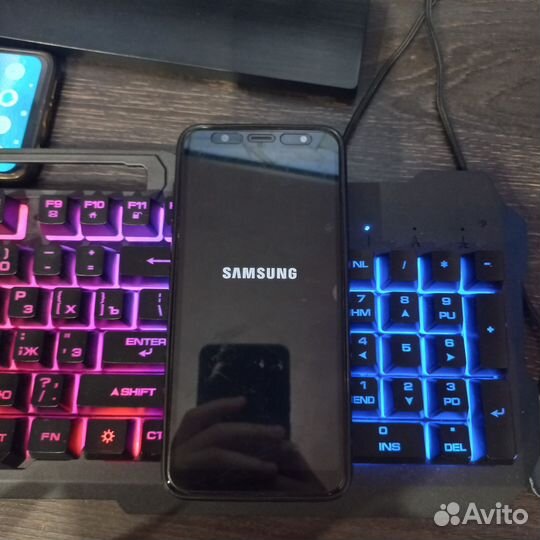 Samsung Galaxy A6+, 4/32 ГБ