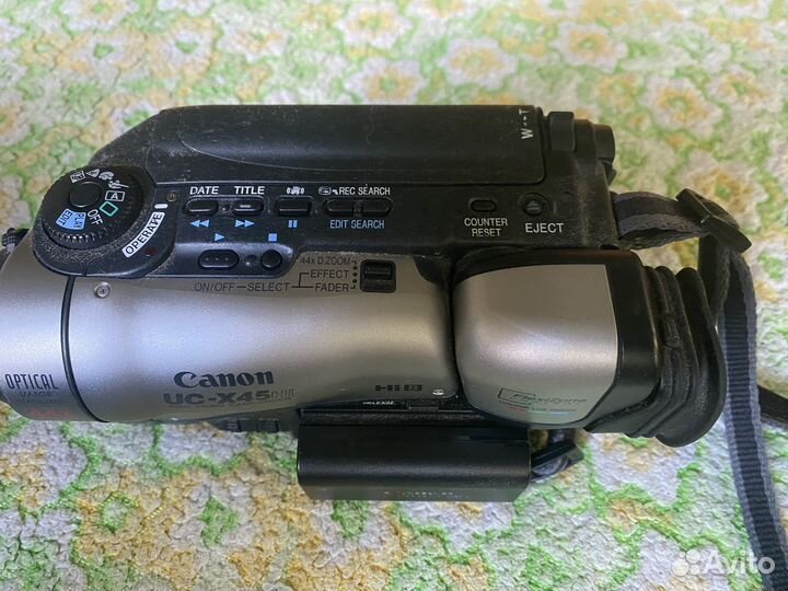 Видеокамера canon