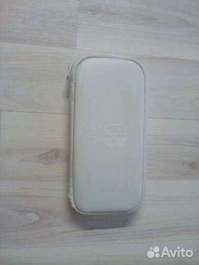 Продам Nintendo Switch Lite