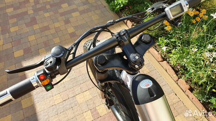 Электровелосипед 750 W gobike белый