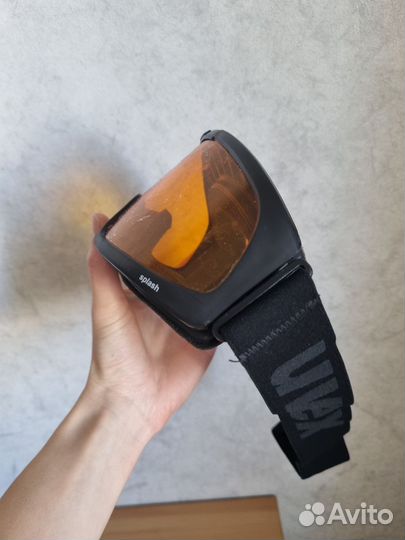 Горнолыжные очки uvex