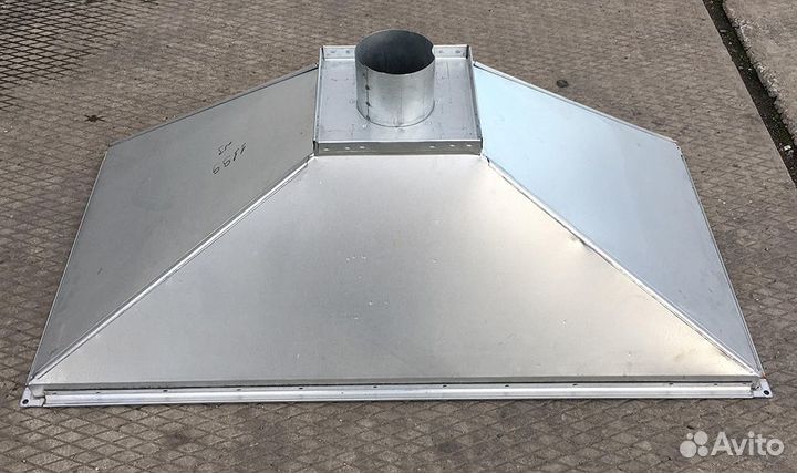 Зонт вытяжной не бу новый