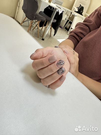 Маникюр гель лак