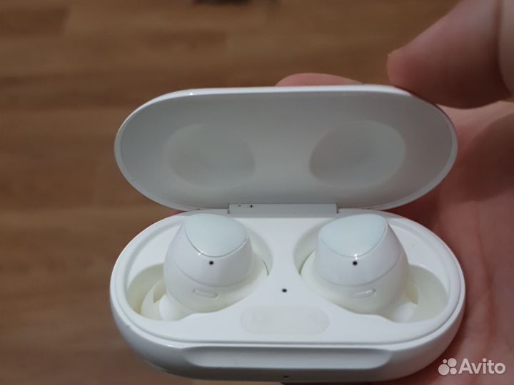 Samsung galaxy buds+ (20 CF)