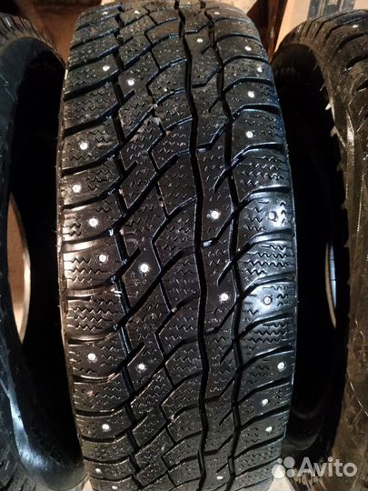 Viatti Bosco Nordico V-523 215/70 R16