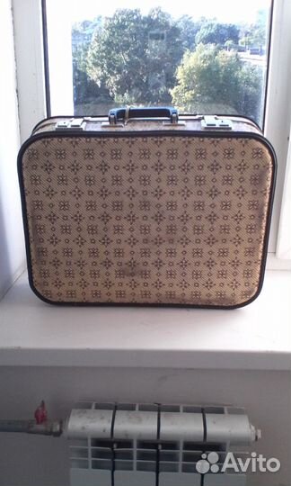 Продам чемодан 1970 г.-80 г