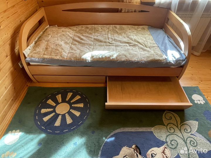 Кровать Toris из массива дерева 90х190