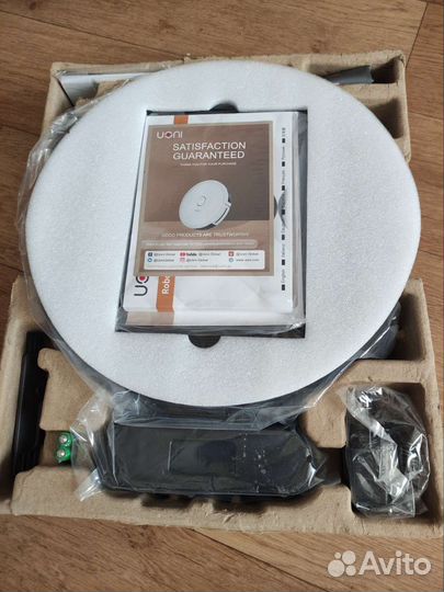 Робот пылесос новый