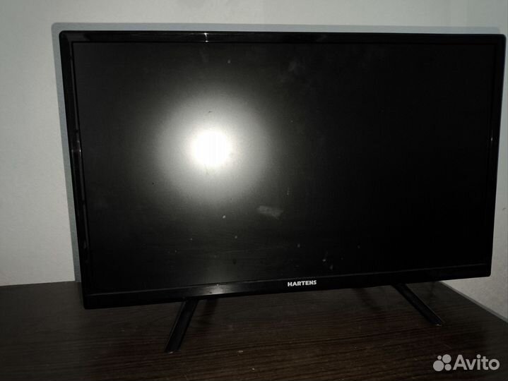 Телевизор Hartens 24 SMART tv