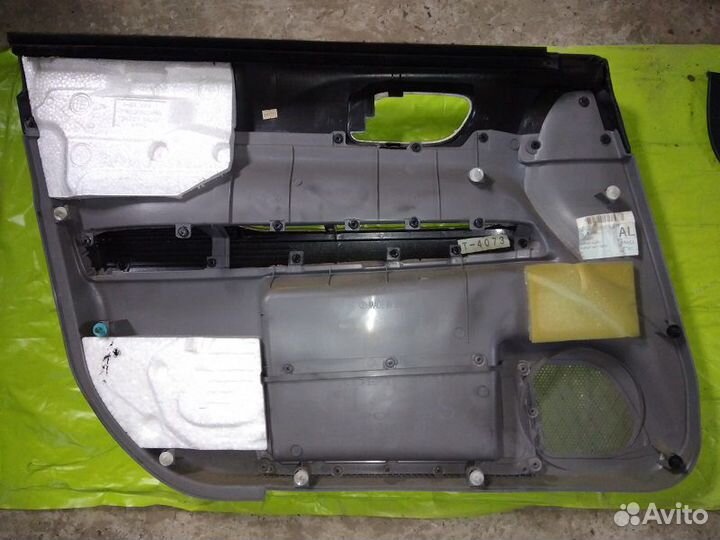 Обшивка карта двери Subaru Forester SG5 2002-2007г