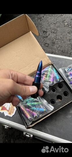 Колесные гайки пики