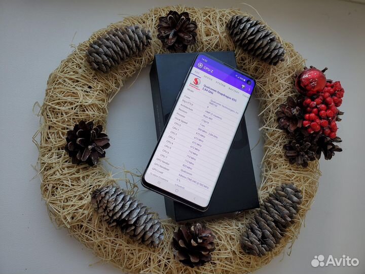 Samsung Galaxy S10 (Snapdragon 855), 8/128 ГБ