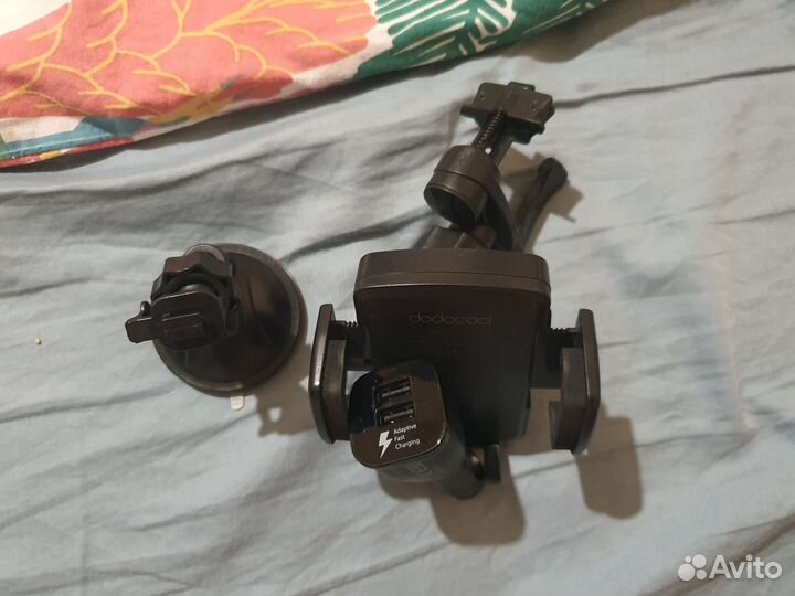 Держатель IQ + зарядное устройство Samsung для а/м