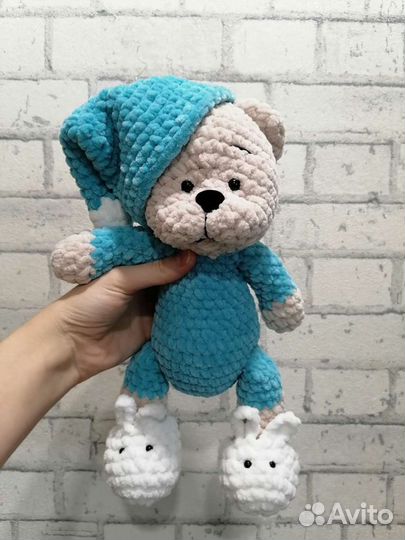 Плюшевый мишка вязаный крючком