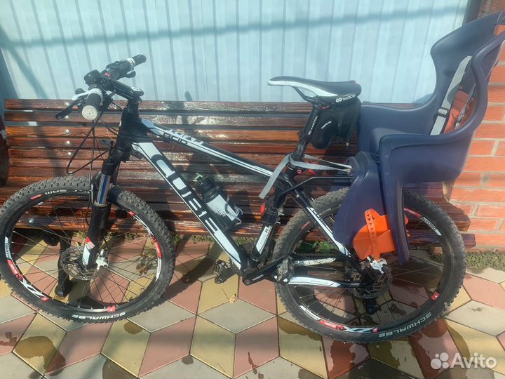 Горный велосипед cube acid black and white(18”)