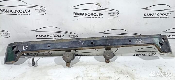 Усилитель переднего бампера Toyota RAV4 2