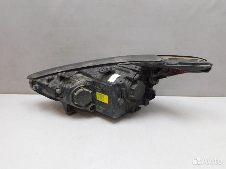 Фара правая Hyundai Grand Santa Fe/Santa Fe