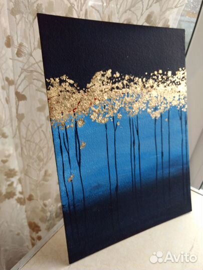 Интерьерная картина с золотой поталью