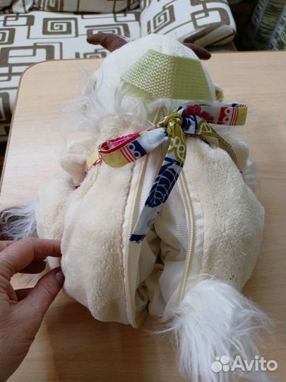 Коза, мягкая игрушка