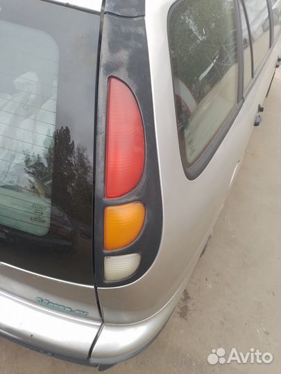 Фонарь правый левый Fiat Marea универсал