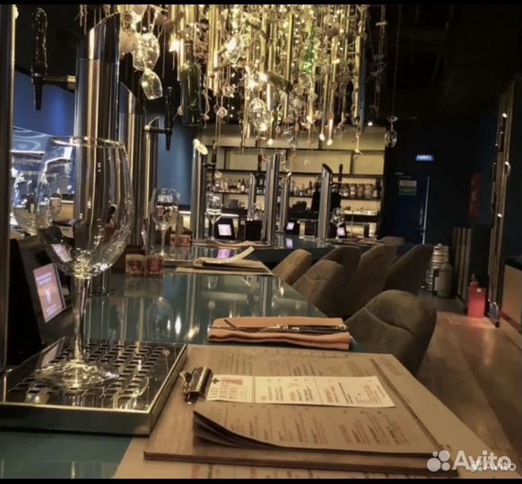 Бармен в ресторан