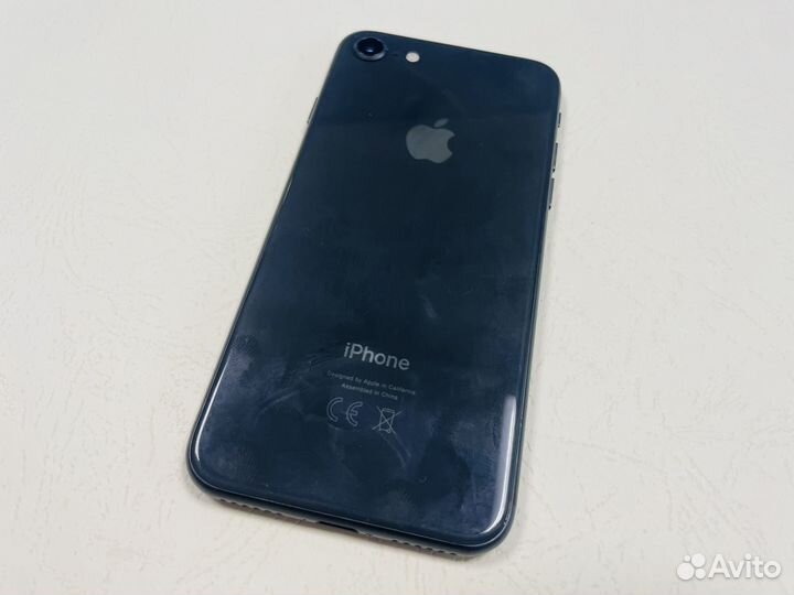 iPhone 8, 64gb