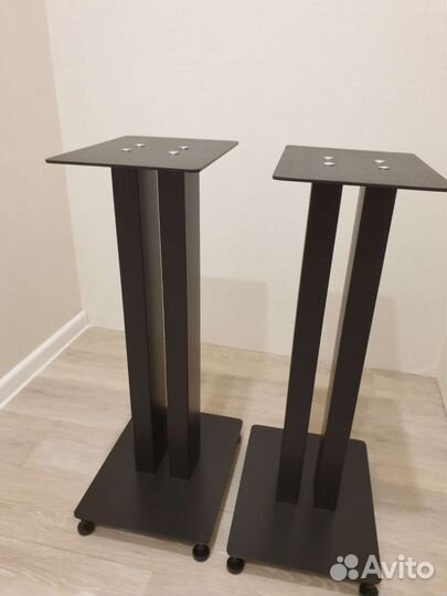 Стойки для полочной акустики