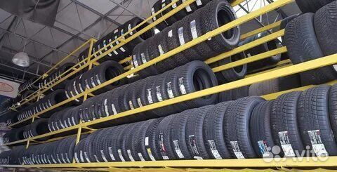 Bridgestone Blizzak LM-001 205/55 R16